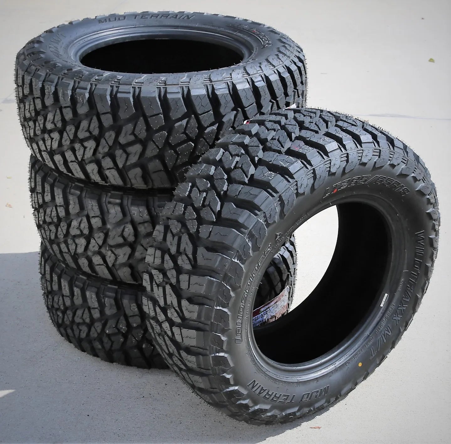Tire Landspider Wildtraxx M/T LT 285/65R18 Load E 10 Ply MT Mud