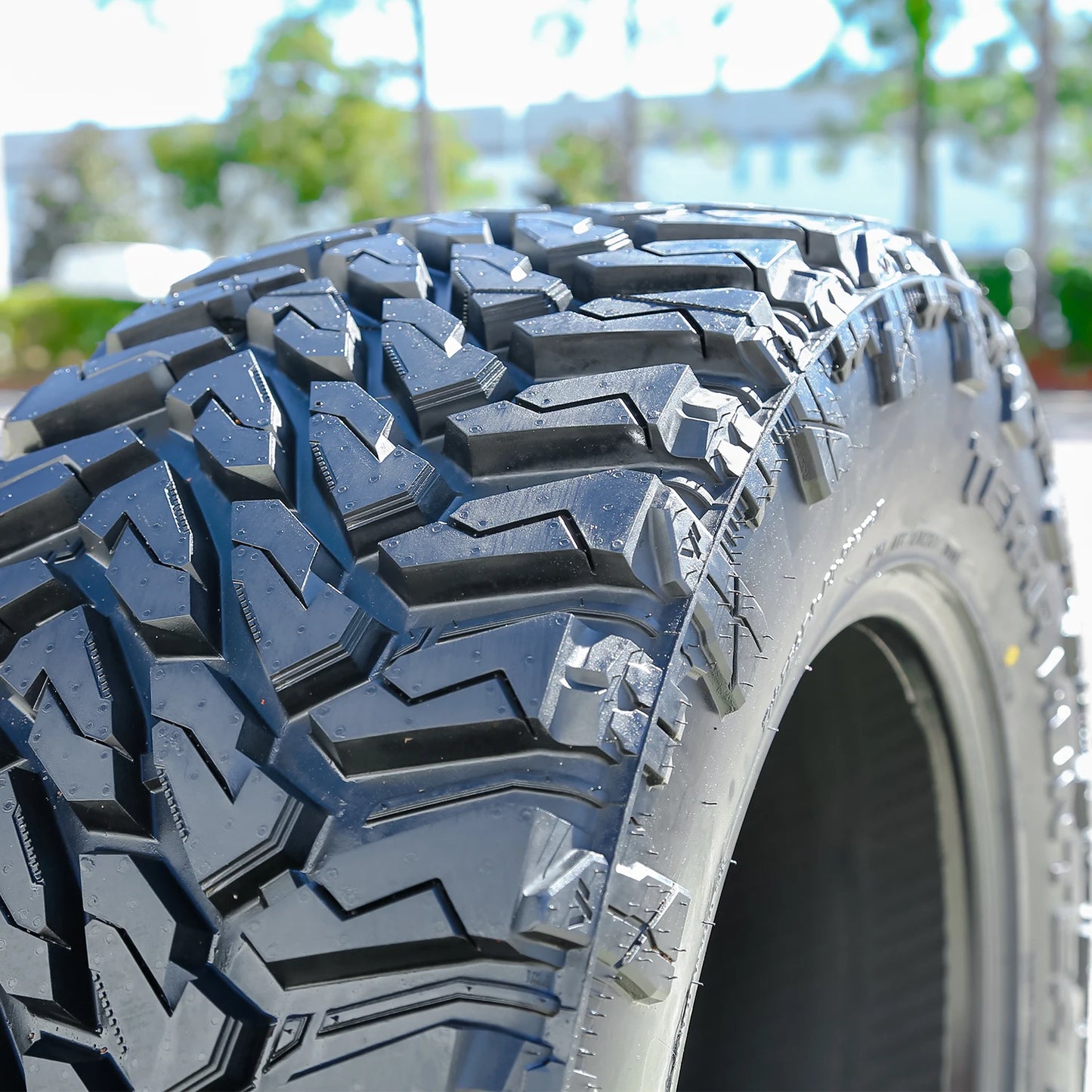 4 Tires Venom Power Terra Hunter M/T LT 275/55R20 Load E 10 Ply MT Mud