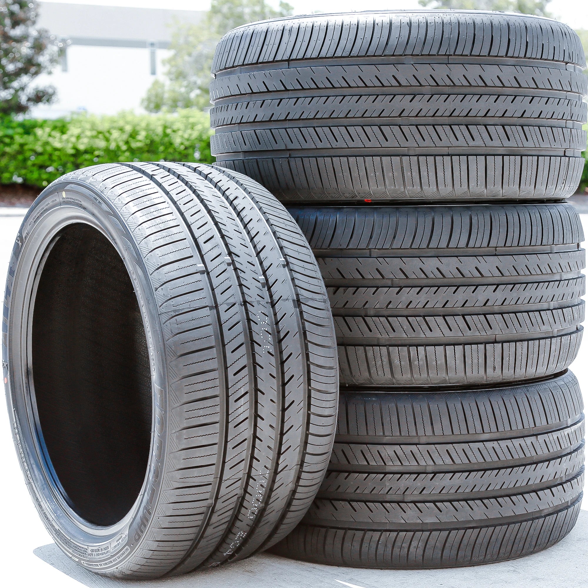 4 Tires Atlas Force UHP 275/35R18 95Y A/S High Performance