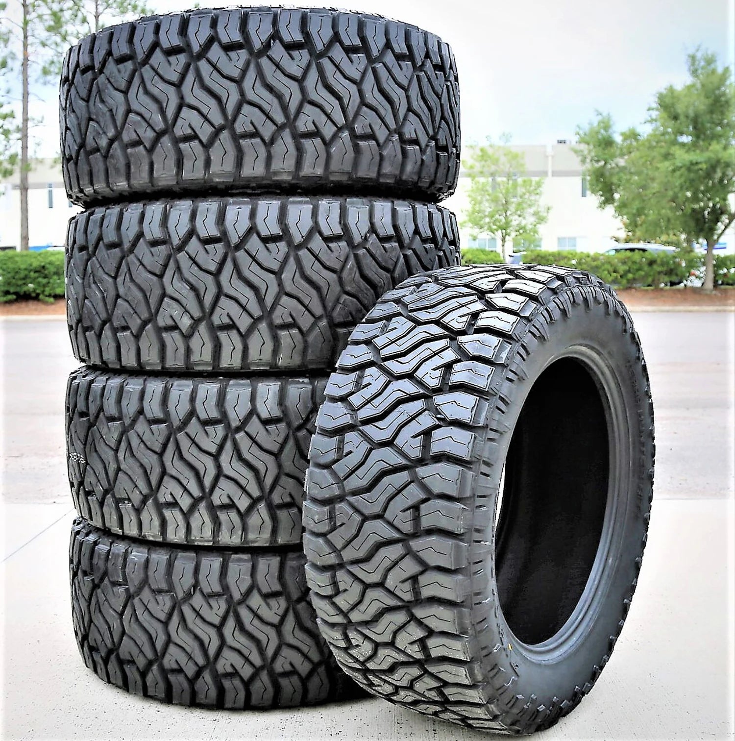 6 Tires Venom Power Terra Hunter R/T+ LT 35X11.50R20 Load 10 Ply Rugged Terrain
