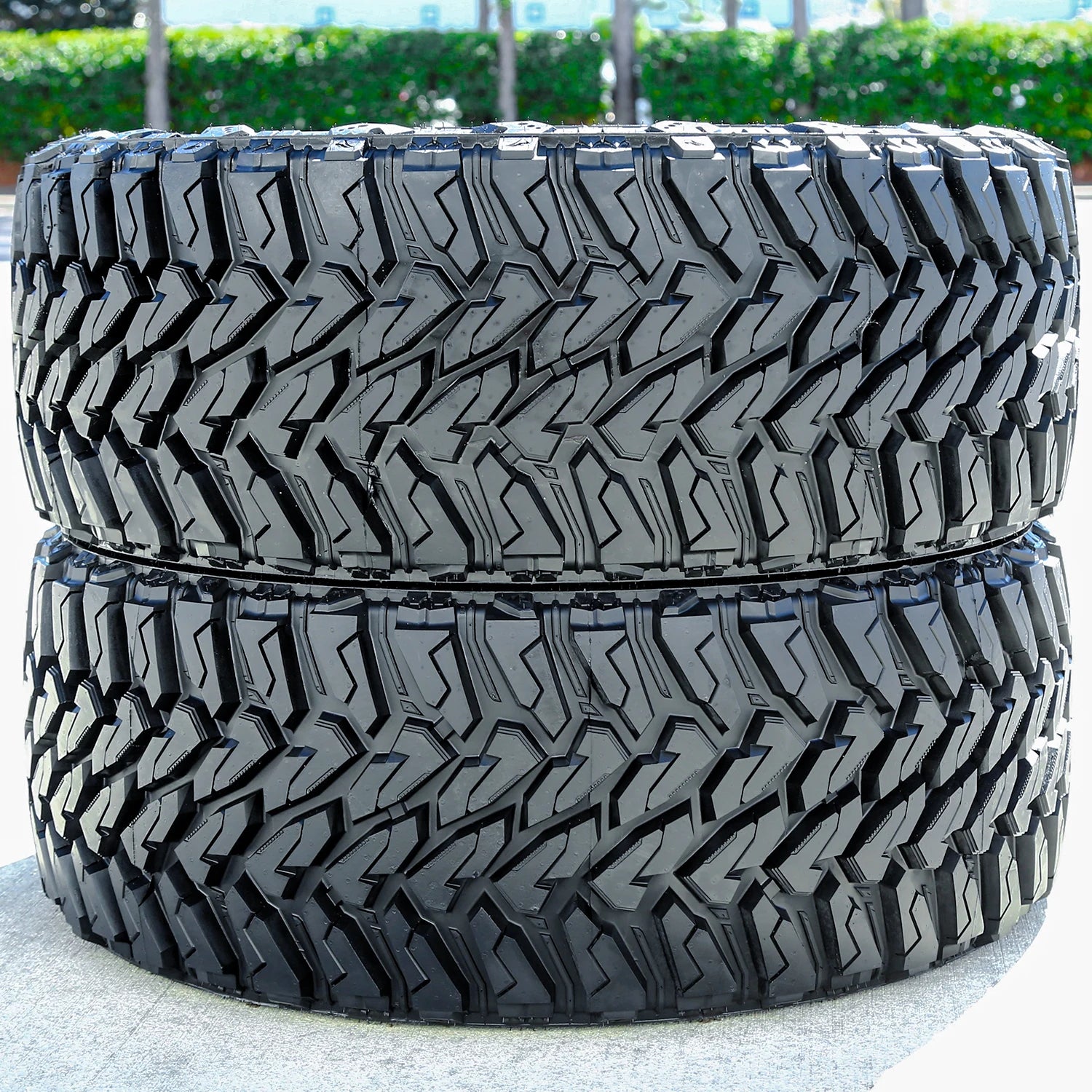 5 Tires Venom Power Terra Hunter M/T LT 35X13.50R20 Load F 12 Ply MT Mud