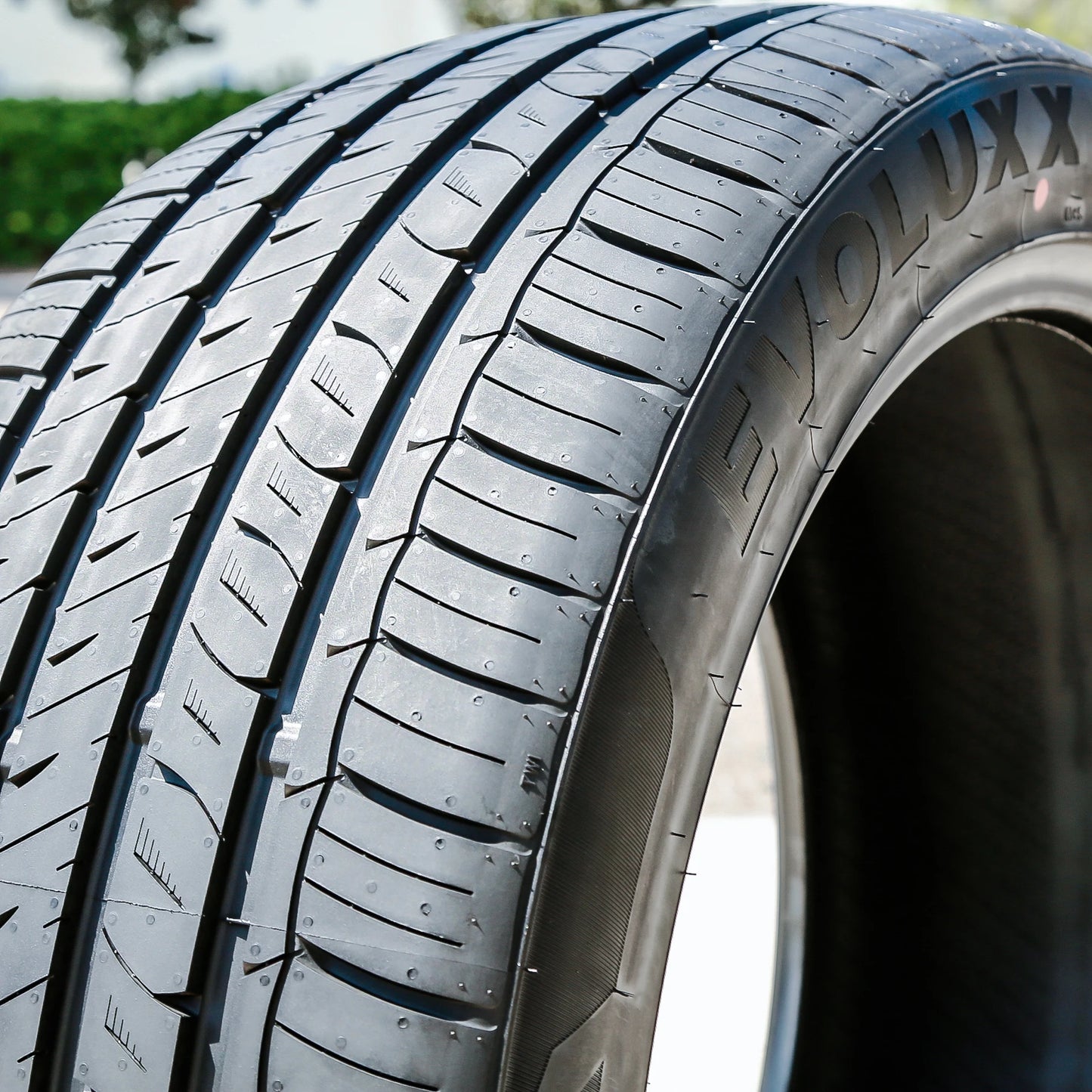 2 Tires Evoluxx Capricorn UHP 265/40R22 106V XL A/S All Season Performance