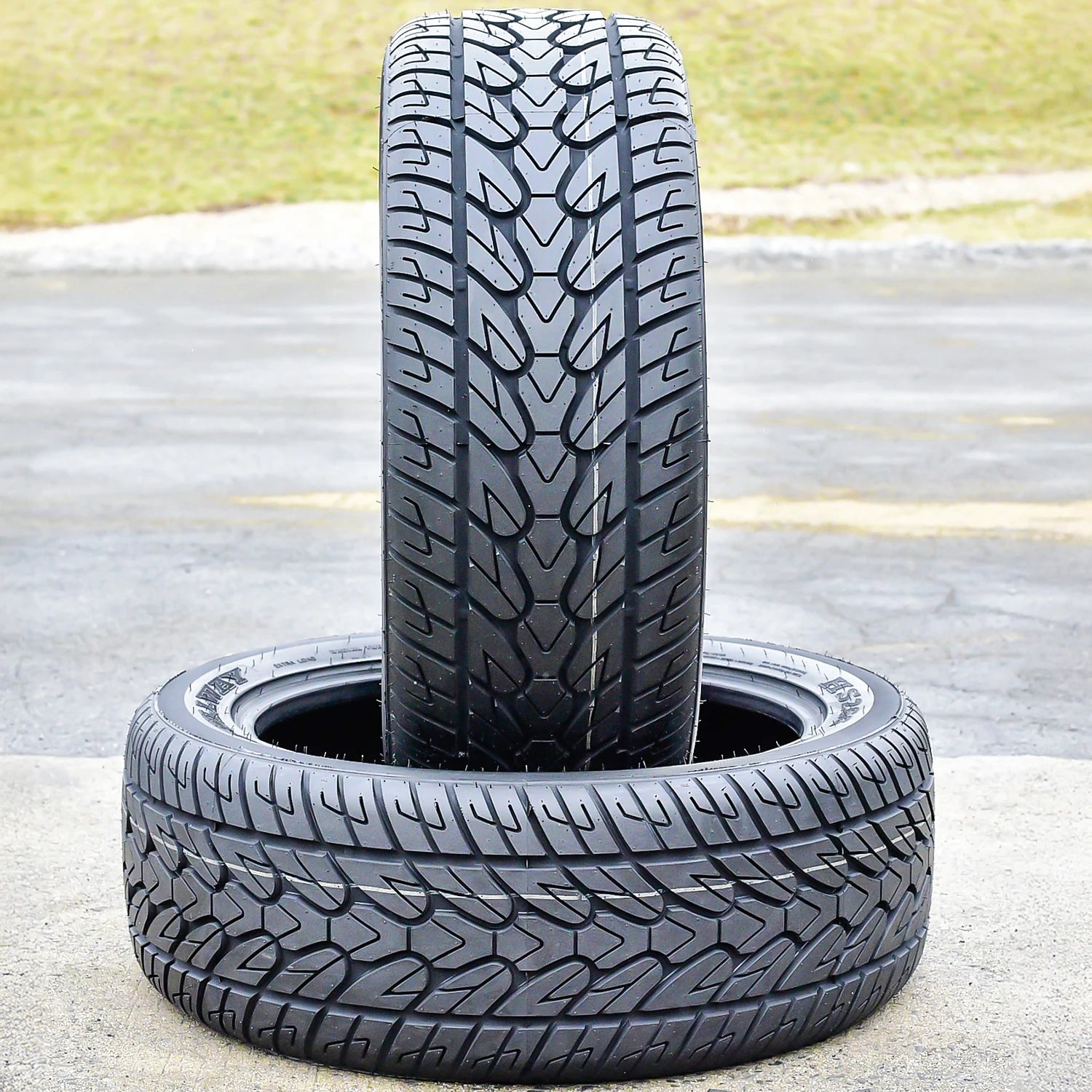 2 Tires Fullway HS266 305/40R22 114V XL A/S Performance