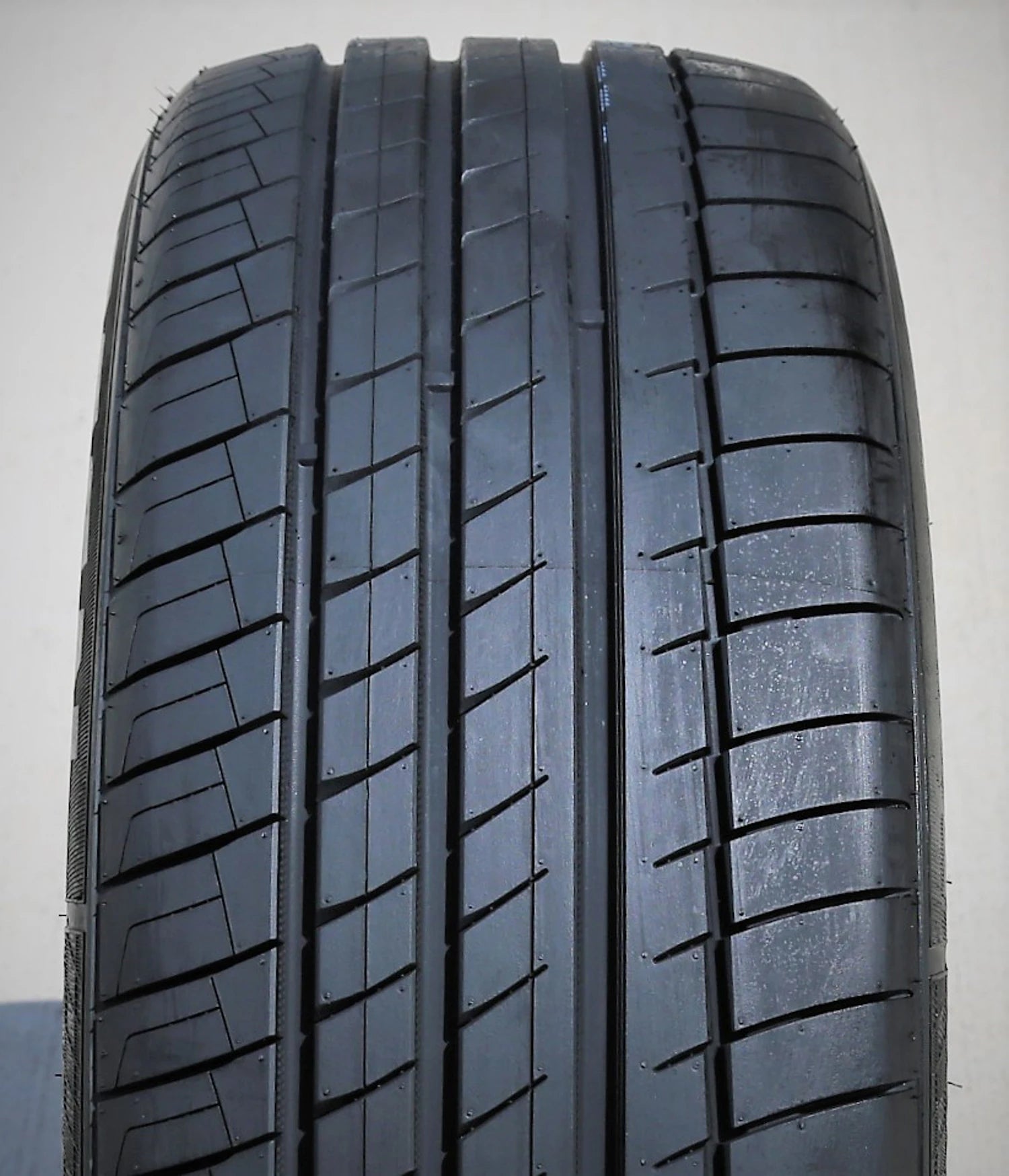 2 Tires Kapsen PracticalMax H/P RS26 285/35ZR21 105Y XL High Performance