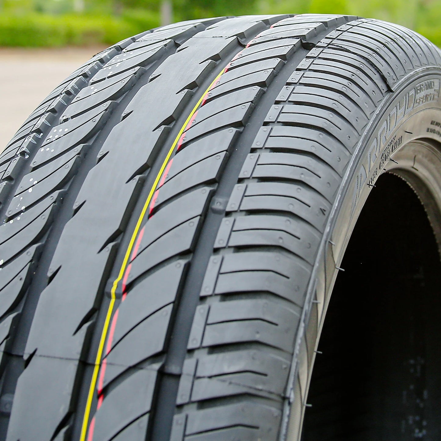 One Tire Arroyo Grand Sport 2 235/50R18 97W AS A/S High Performance