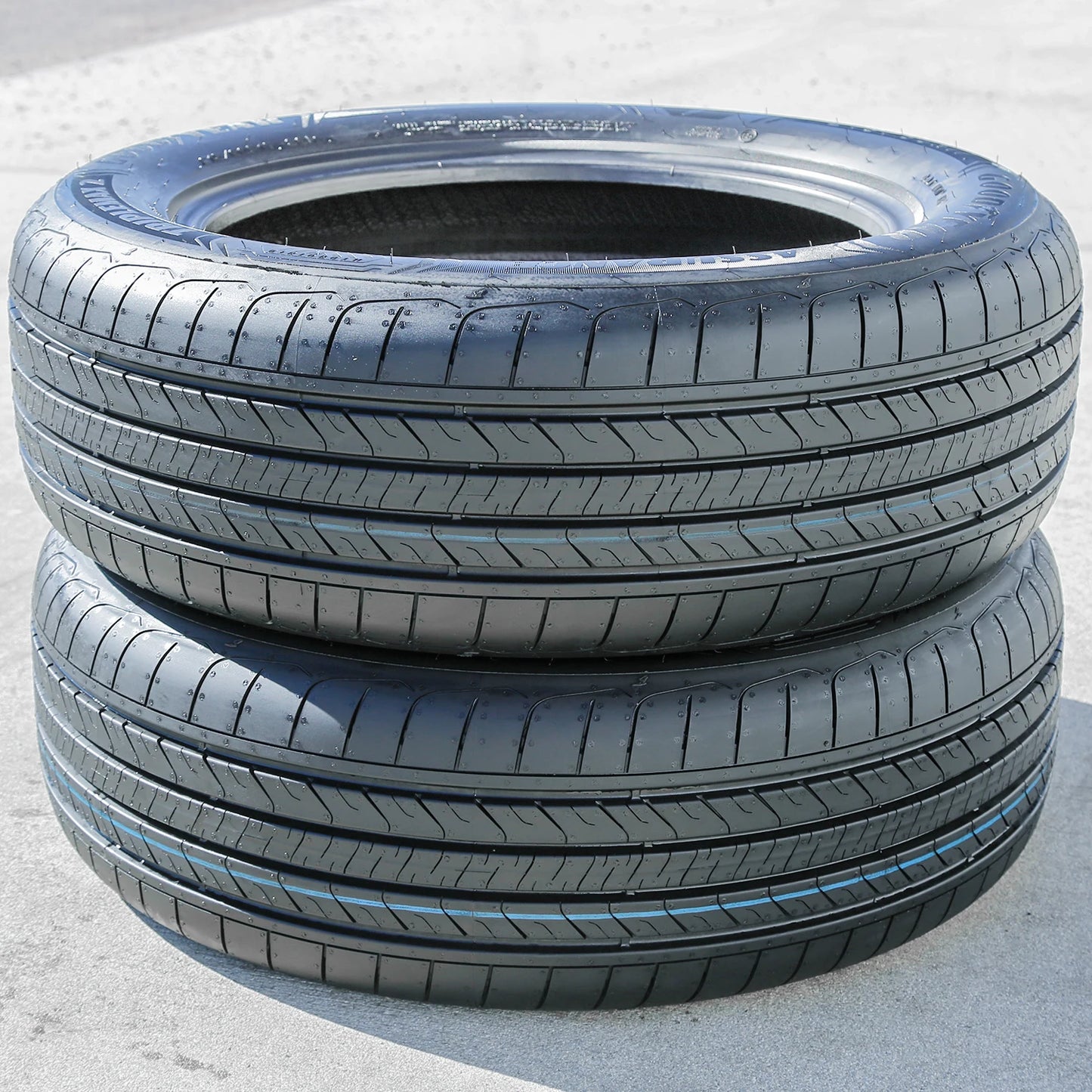 One Tire Goodyear Assurance Triplemax 2 205/50R17 89H AS A/S All Season
