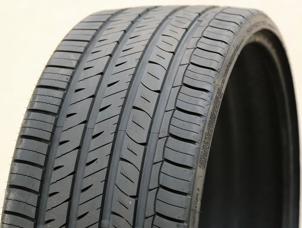 Tire Evoluxx Capricorn UHP 255/30R24 97W XL A/S All Season High Performance