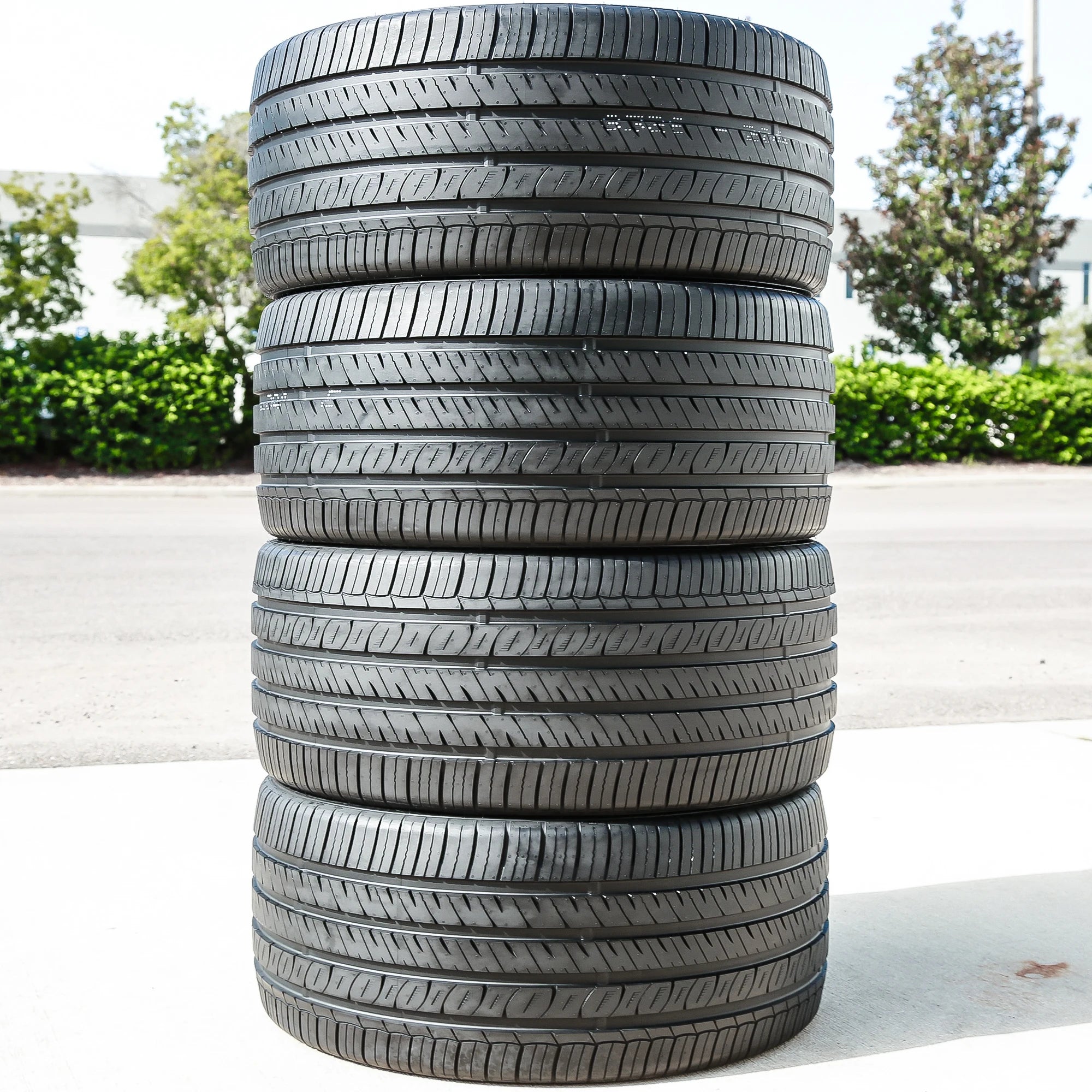 4 Tires Evoluxx Capricorn UHP 275/35R19 100Y XL A/S All Season High Performance
