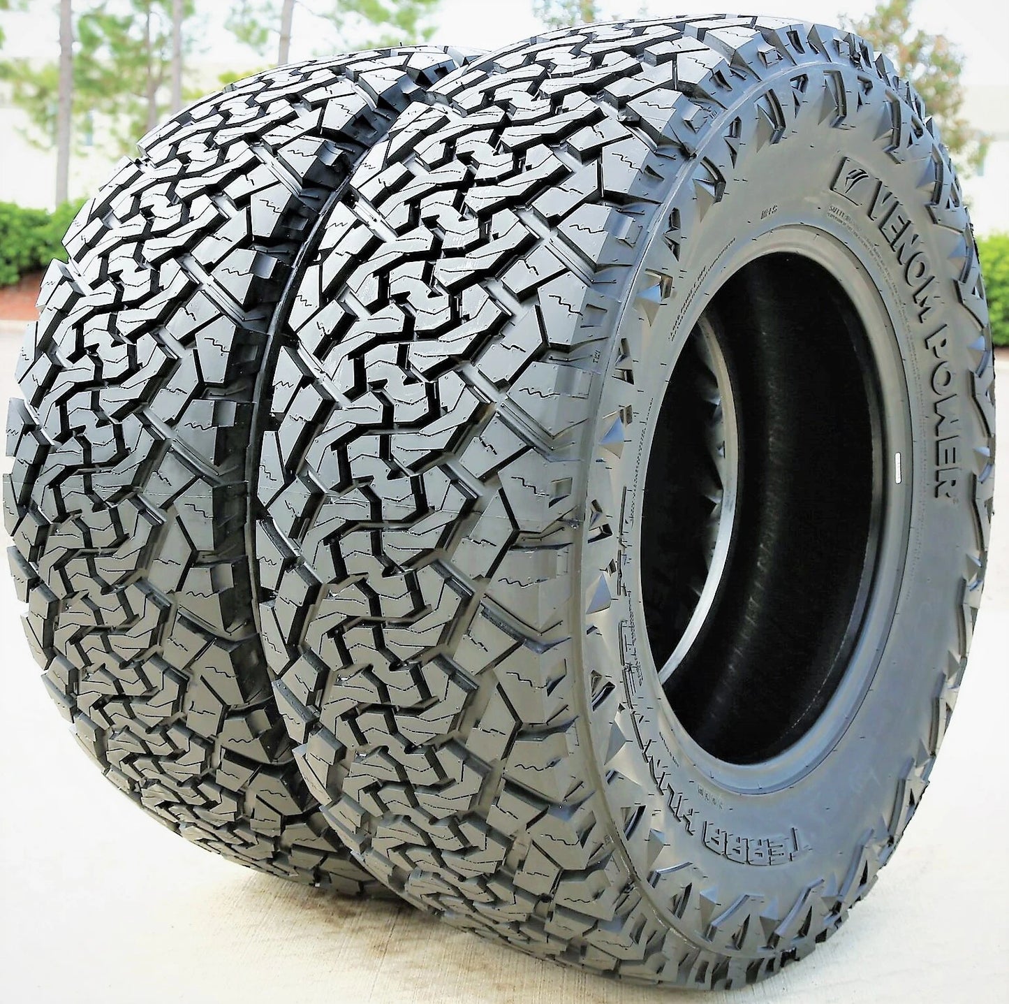 Tire Venom Power Terra Hunter X/T LT 33X12.50R18 12 Ply XT Extreme Terrain