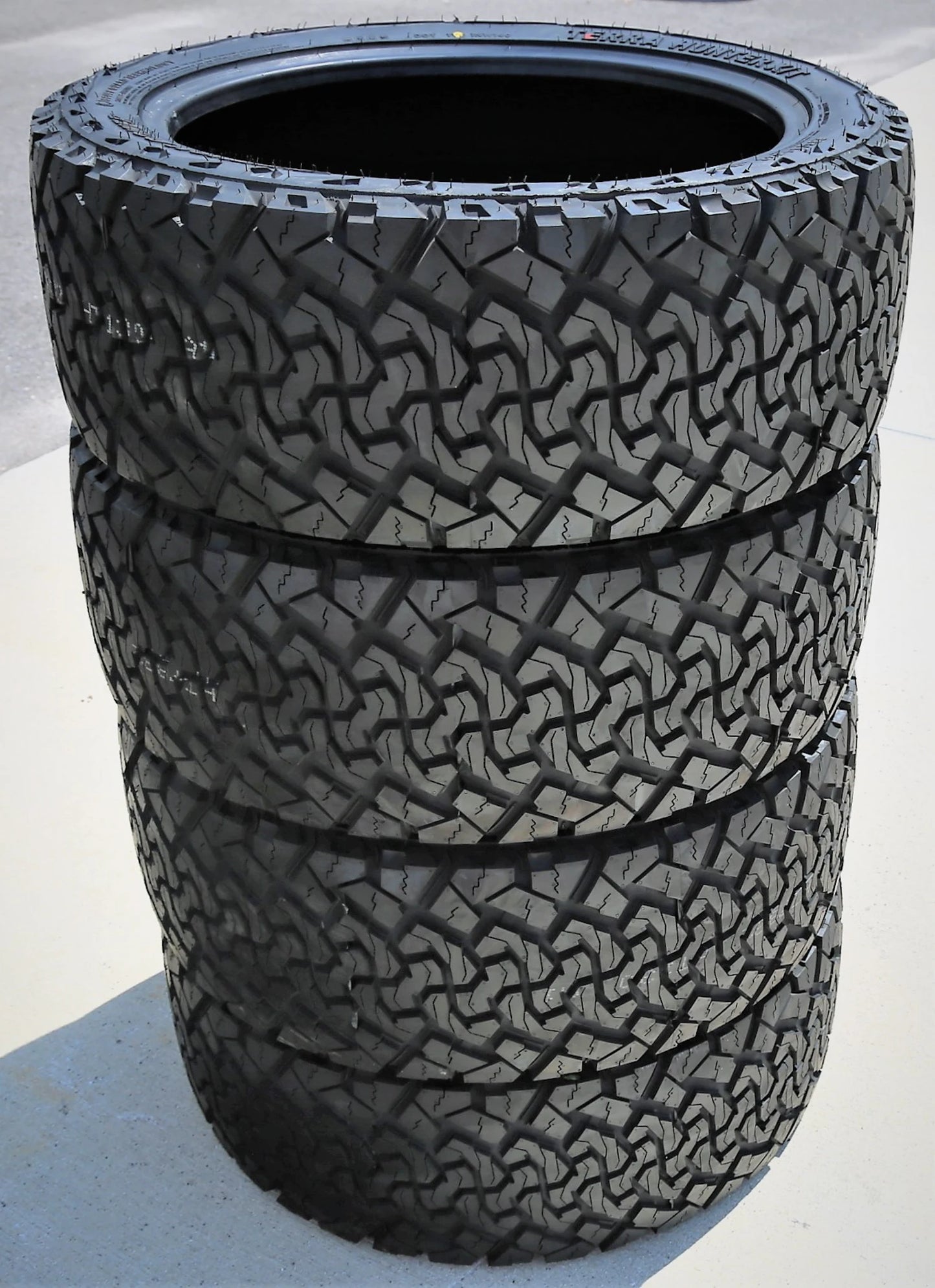 4 Tires Venom Power Terra Hunter X/T 285/45R22 114T XL Extreme Terrain