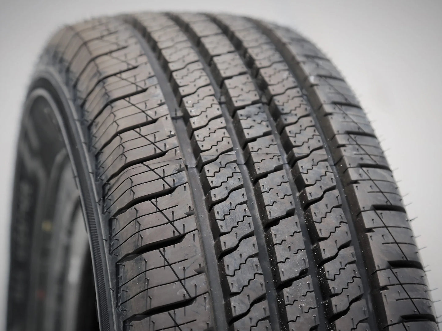 4 Tires Landgolden LGT67 H/T 225/70R16 107H XL A/S All Season