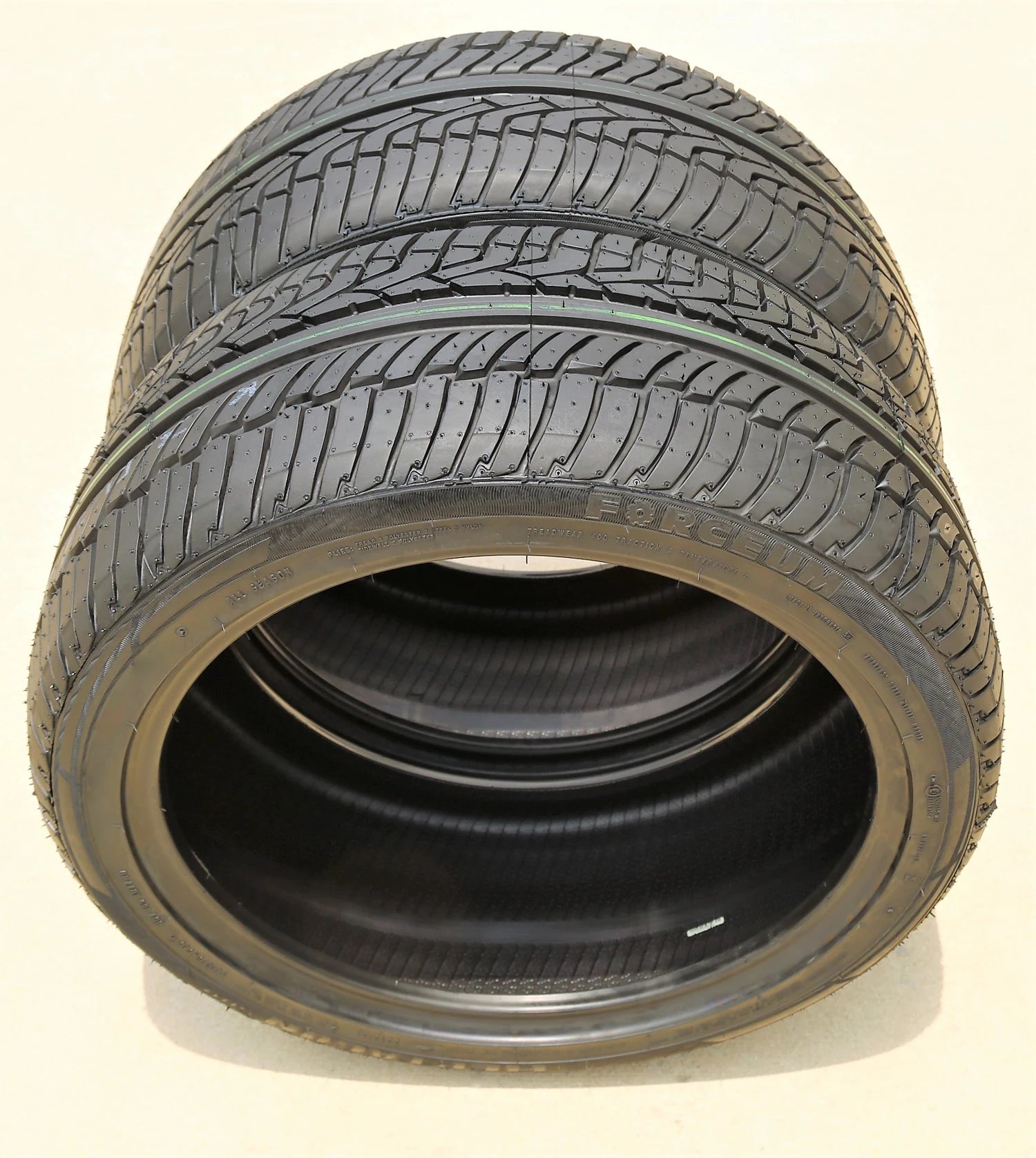 2 Tires Forceum Heptagon SUV 305/40ZR22 114W XL A/S Performance