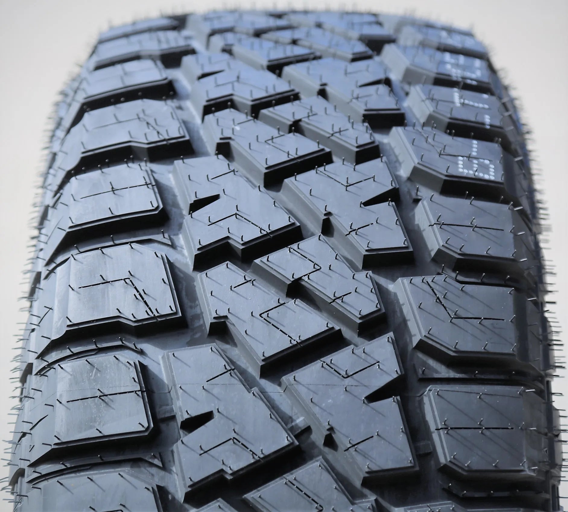 Tire Landspider Wildtraxx R/T LT 285/55R20 Load E 10 Ply RT Rugged Terrain