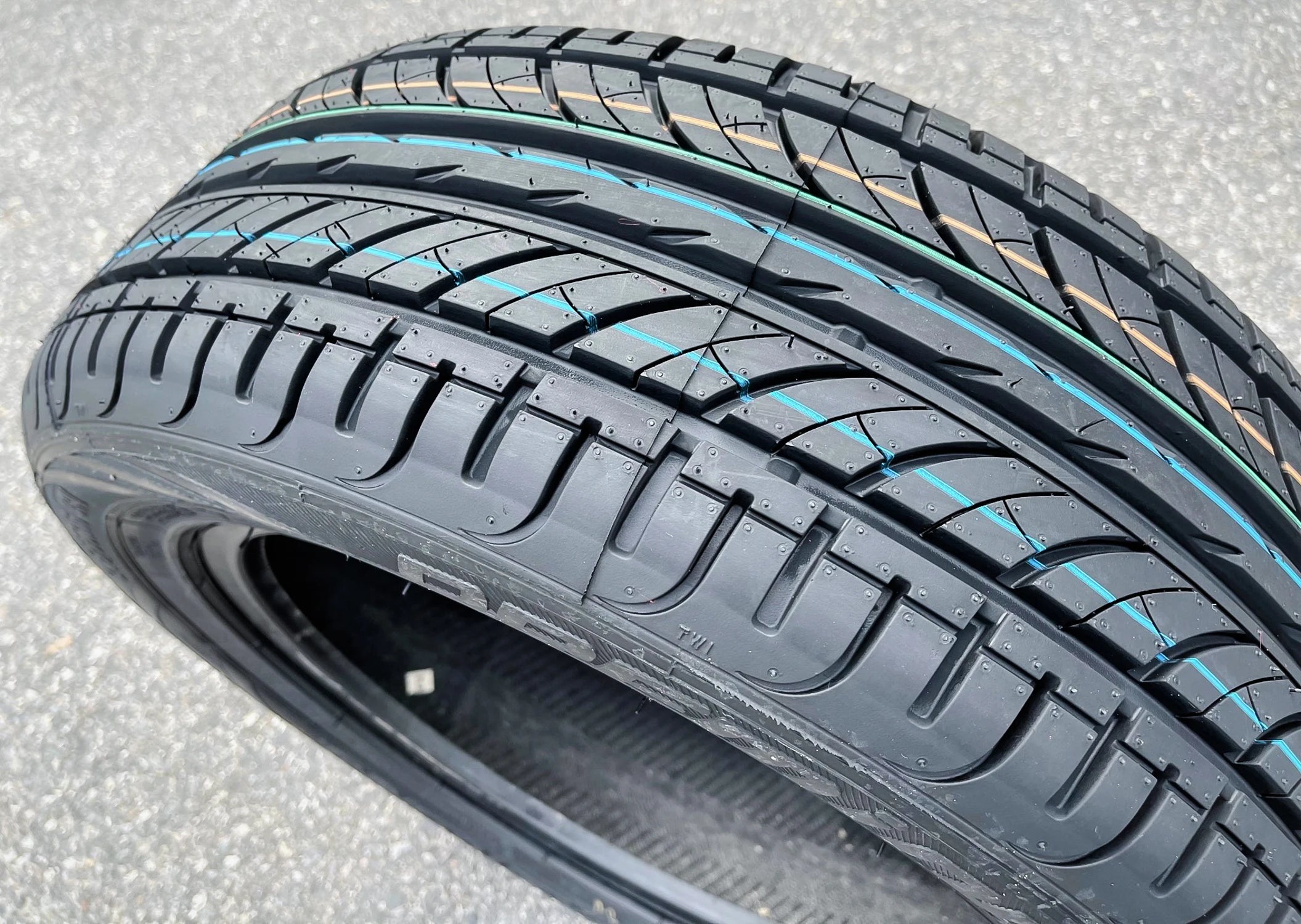 2 Tires Premiorri Solazo 185/65R14 86H Performance
