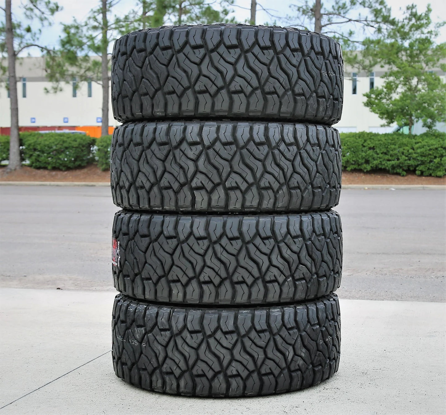 2 Tires Venom Power Terra Hunter R/T+ 285/55R20 116T XL RT R/T Rugged Terrain