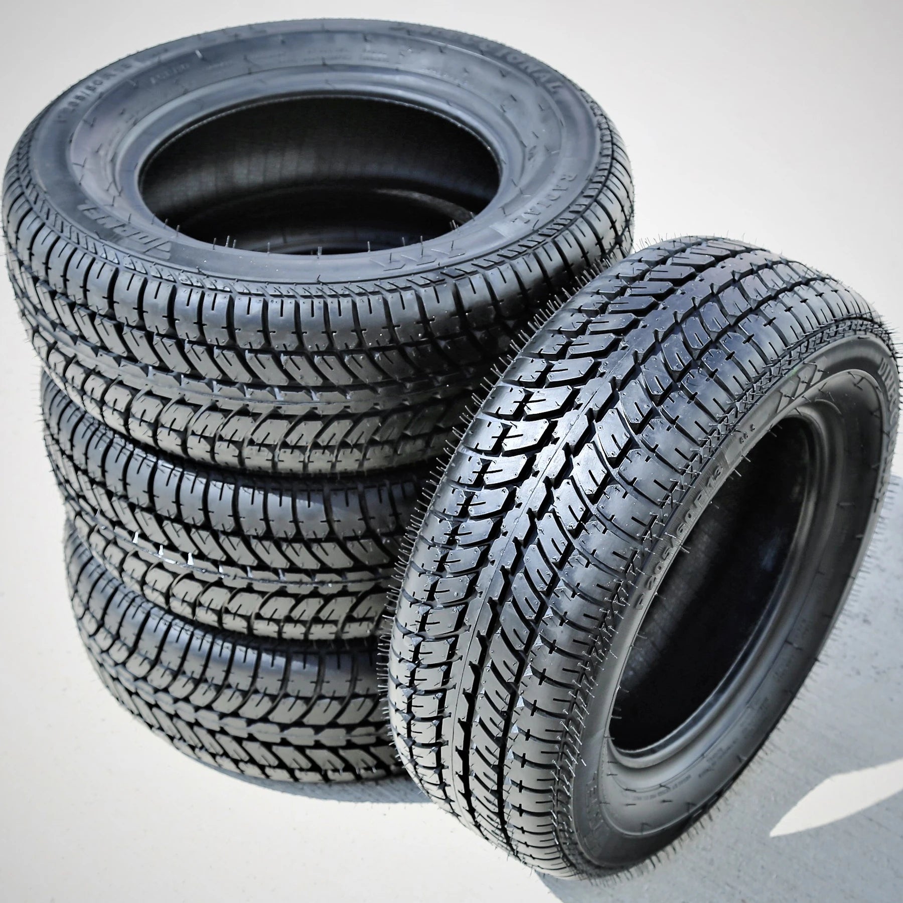 4 Tires Tornel Direccional 205/60R13 86S A/S All Season