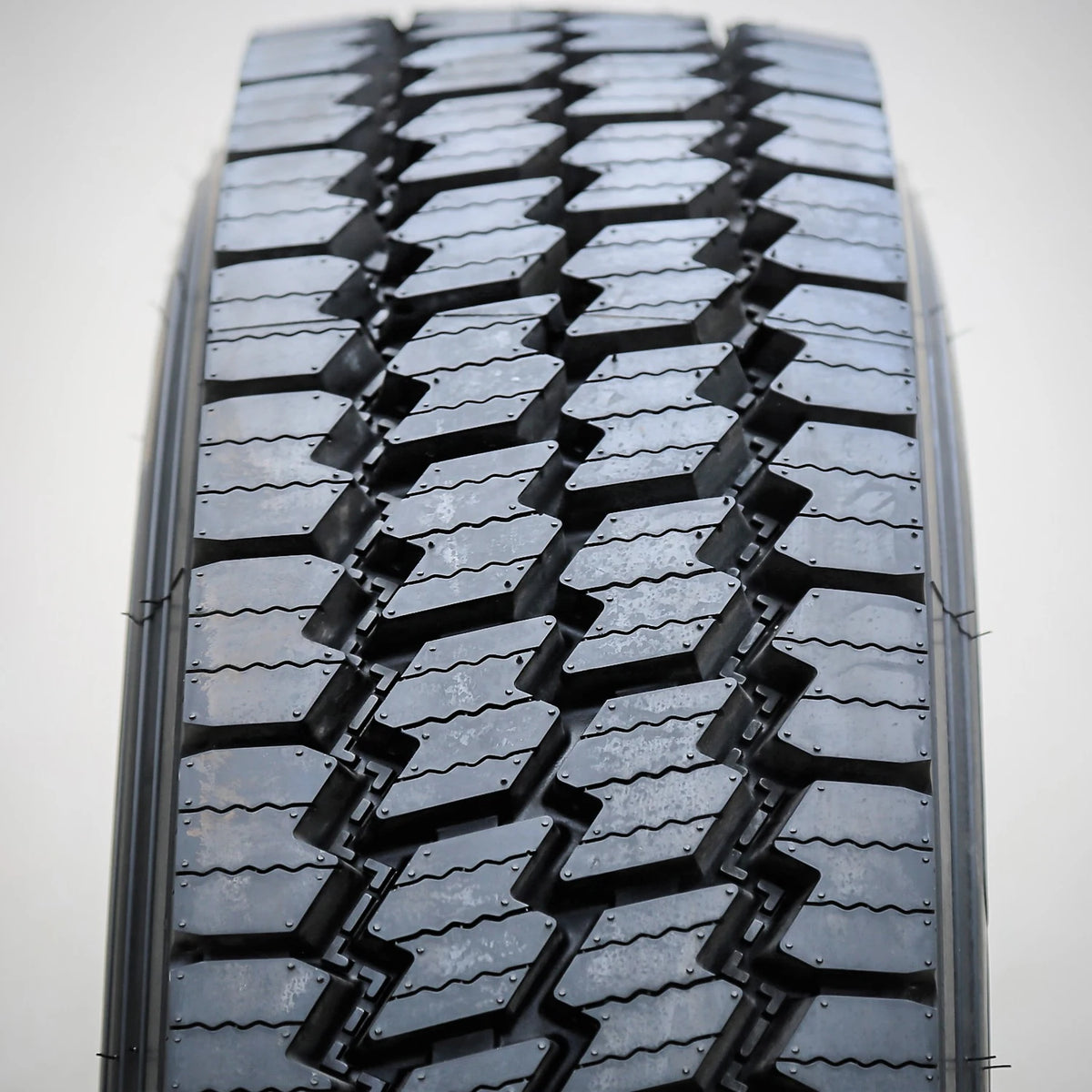 2 Green Max GDR202 225/70R19.5 128/126M G 14 Ply Drive Commercial Tires