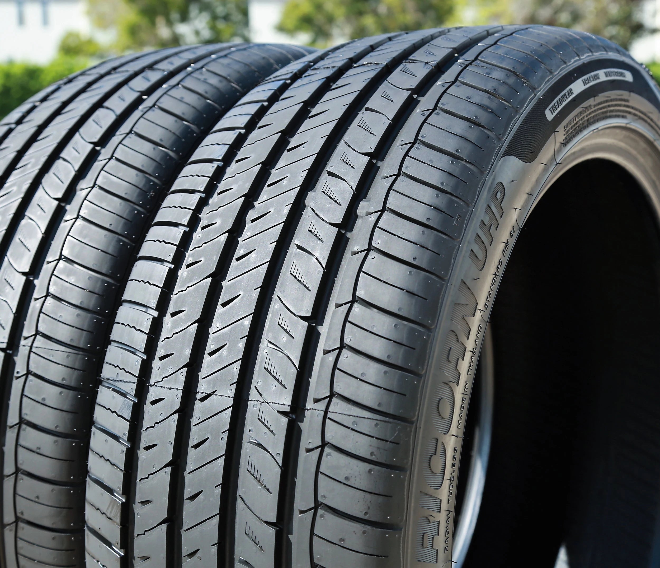 4 Tires Evoluxx Capricorn UHP 275/40R18 103Y XL A/S All Season High Performance
