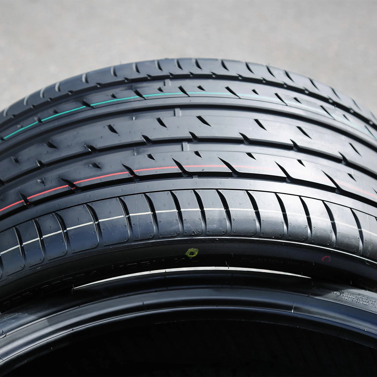 Haida LECP HD927 215/35R19 ZR 85W XL Summer High Performance Tire UTQG 340AA