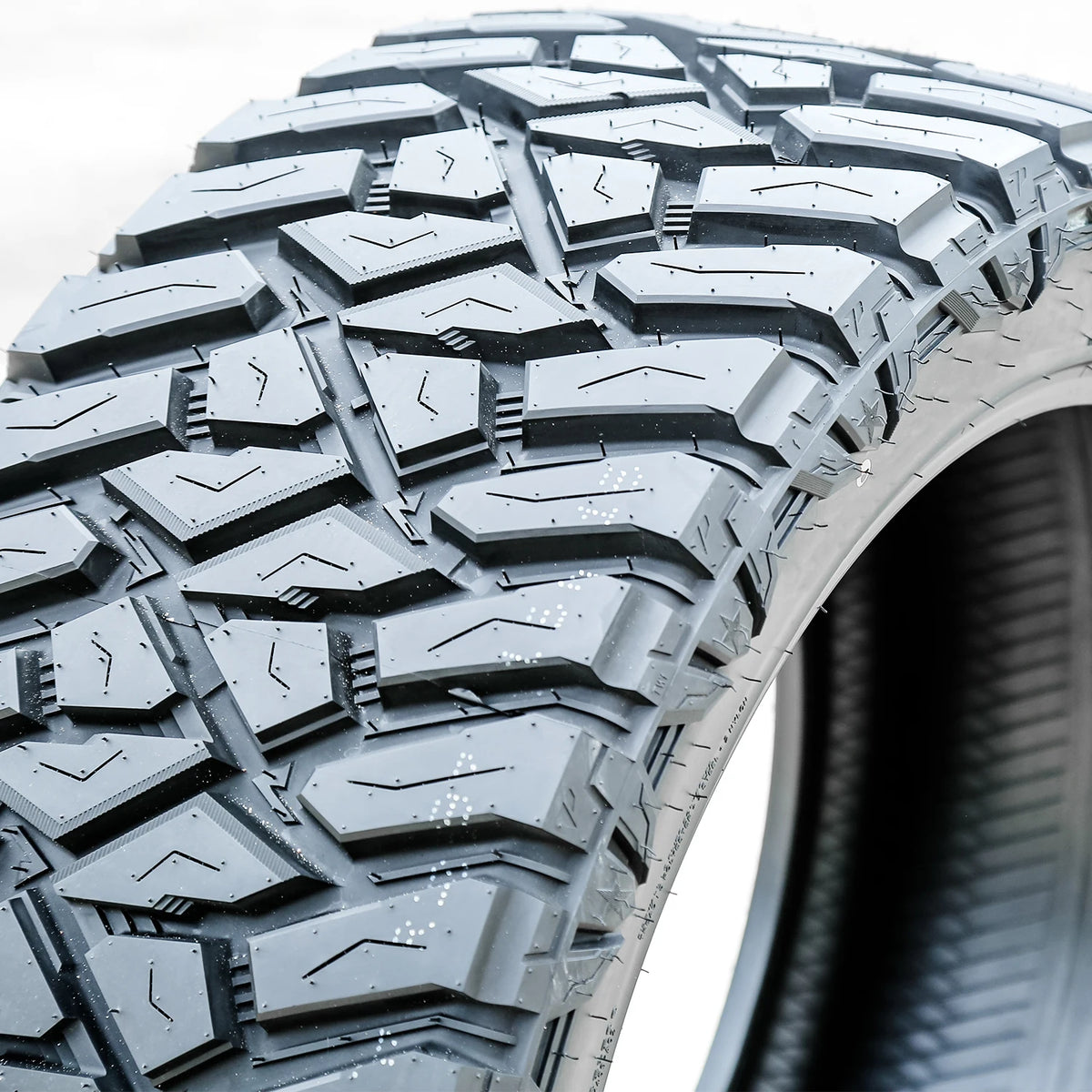 Predator New Mutant X-MT 35X12.50R22 121Q F 12 Ply Light Truck Mud Tire