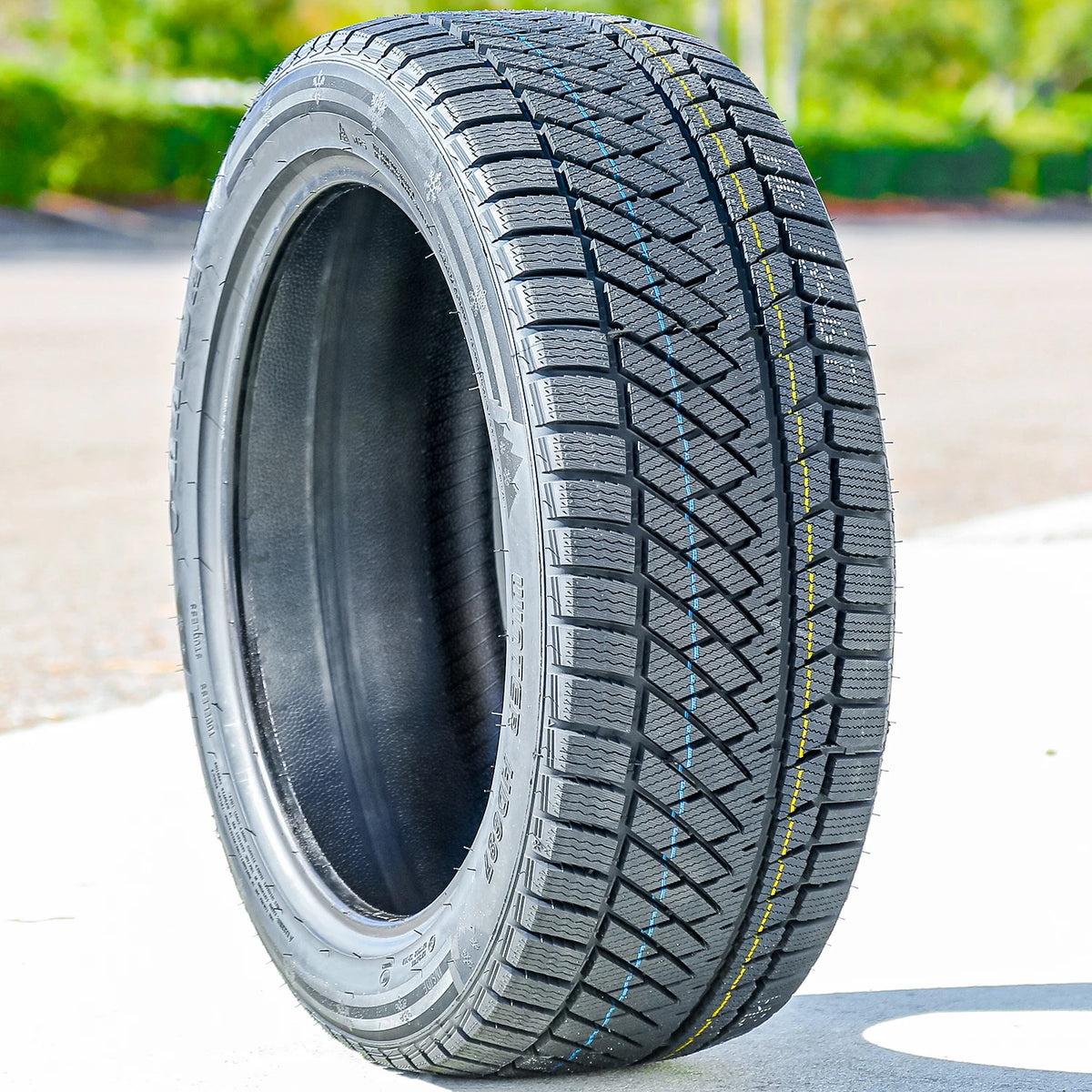 2 Haida Winter HD687 235/50R19 103V Snow Studless Tires