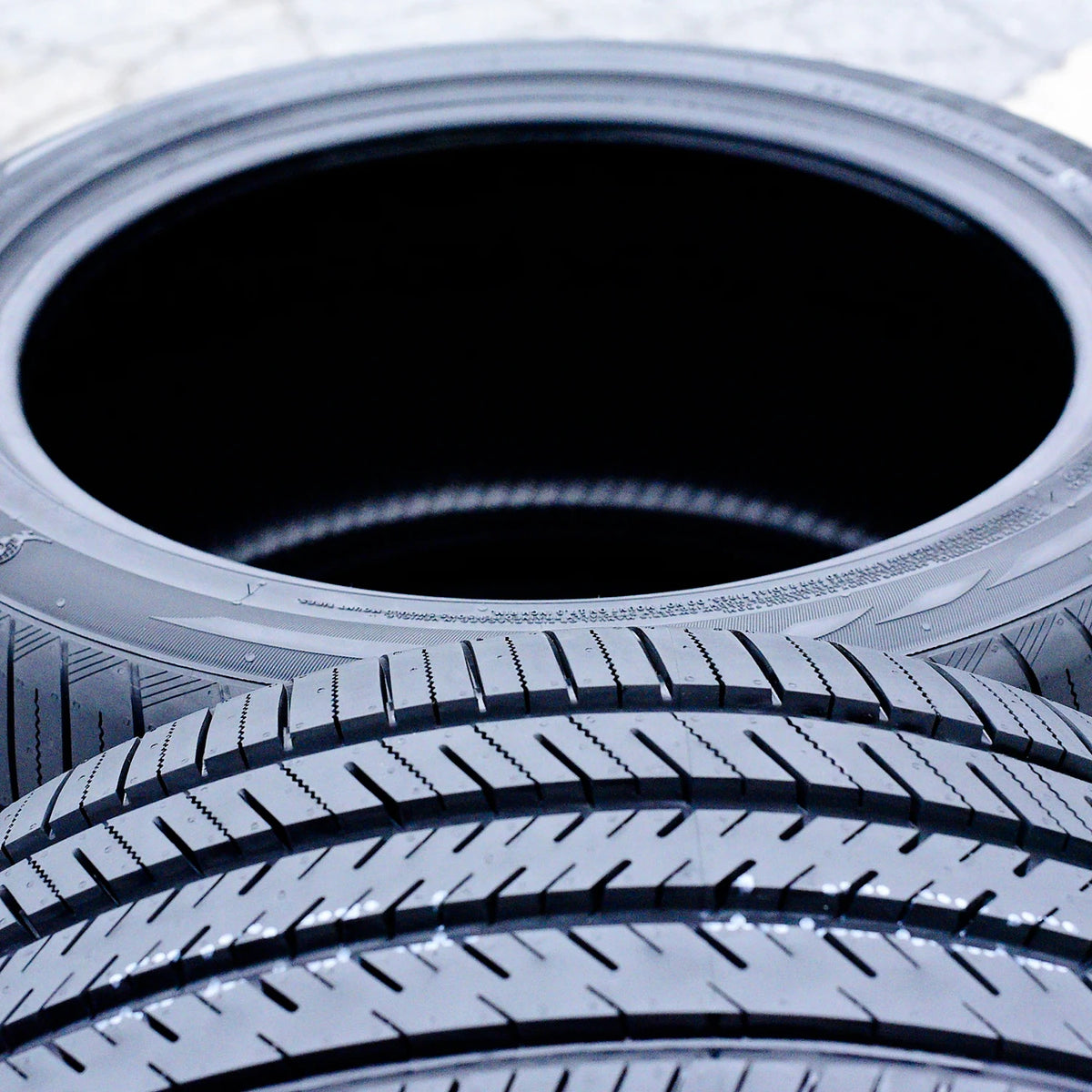 2 Atlas Tire Force UHP 235/50R19 99V All Season 50k Mi Warranty UTQG 520AAA