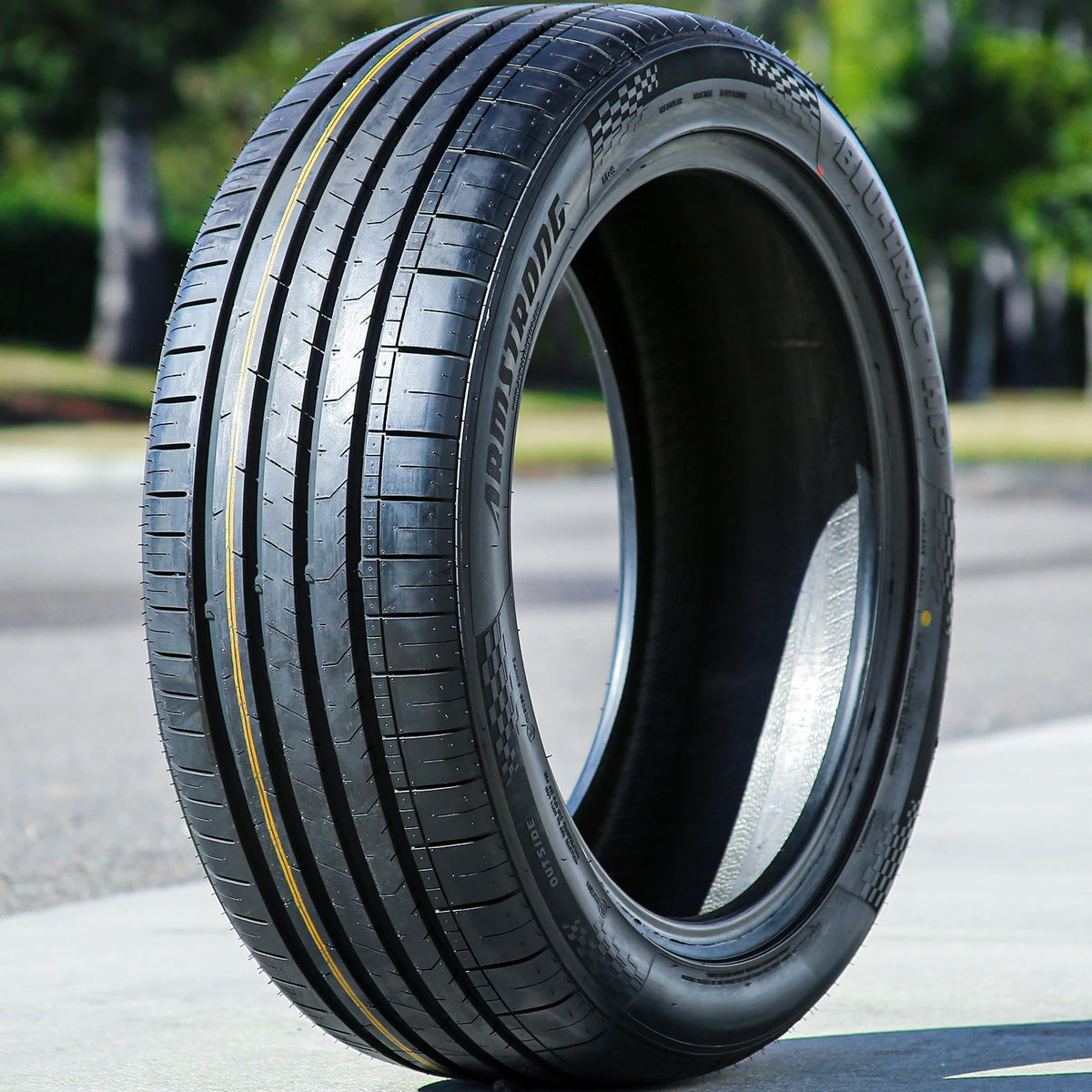 Armstrong Blu-Trac HP 245/35R18 92Y XL All Season Tire 45k Mi Warranty 340AA