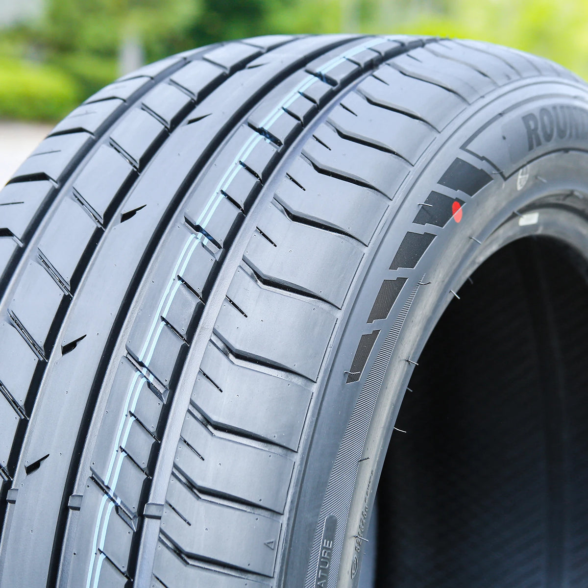 4 Roundrule Migaloo 245/40R21 ZR 96W All Weather High Performance Tires