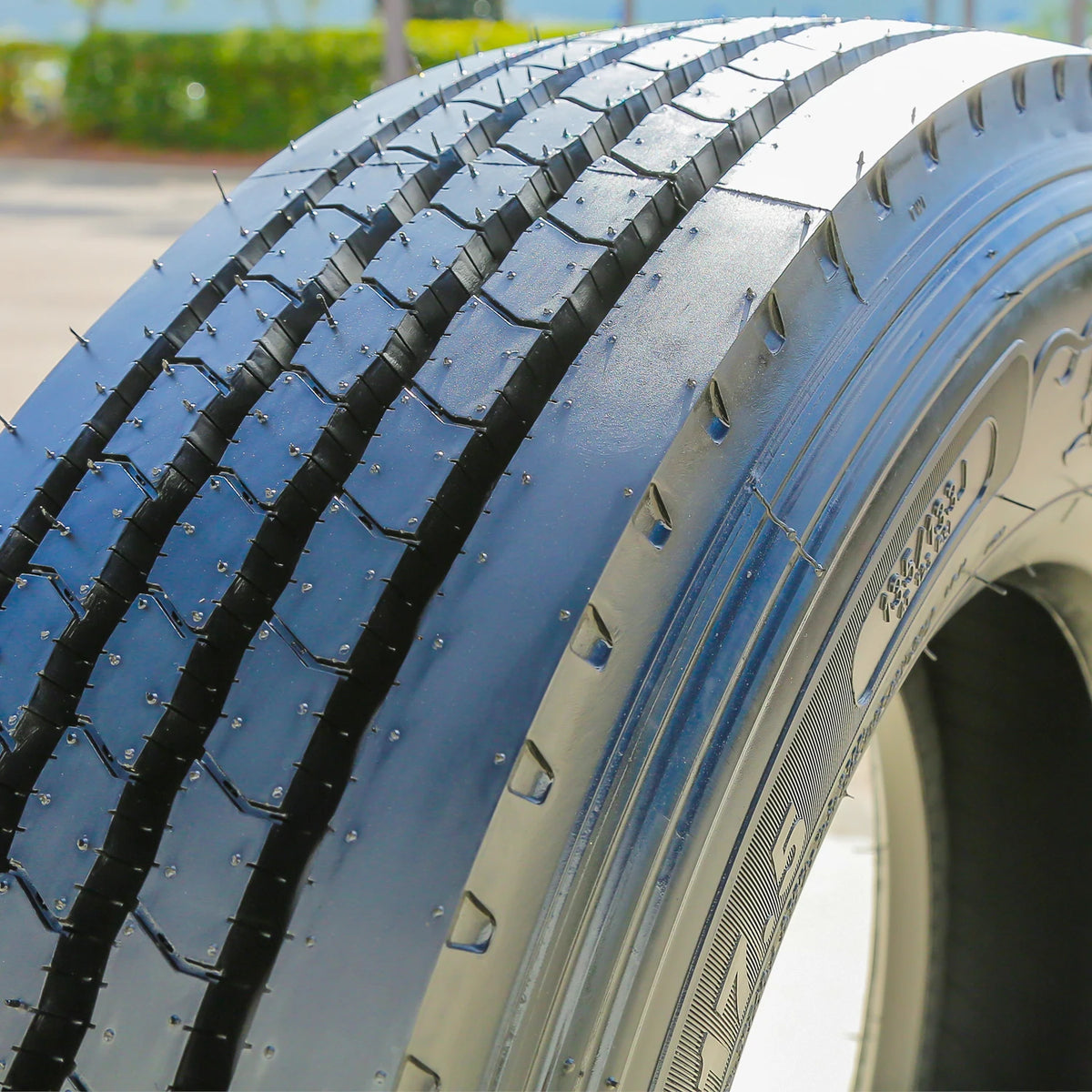 Green Max GTL202 215/75R17.5 135/133J H 16 Ply Trailer Commercial Tire