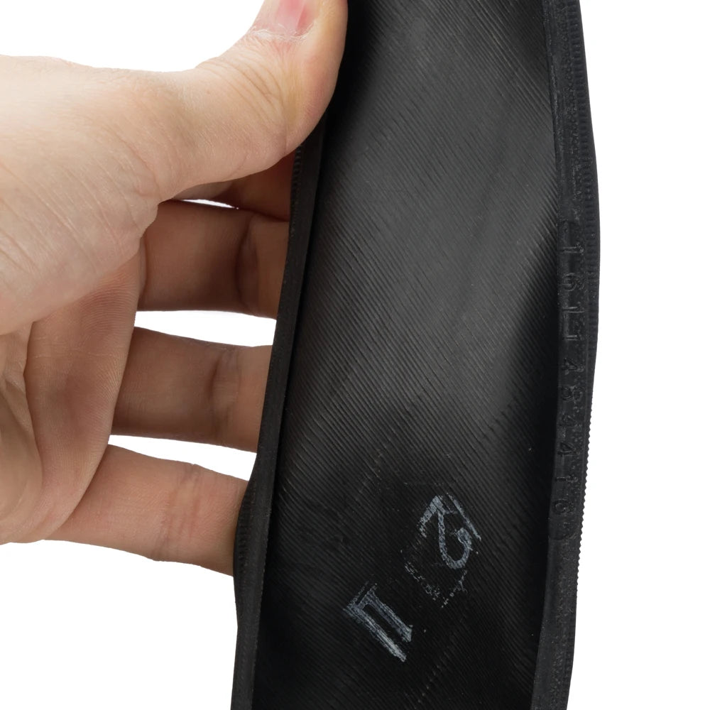 26X1⅜ 37-590 CST C3016 CITY BICYCLE TIRE BIKE TYRE  ALL SEASON